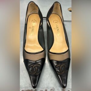 Chanel black leather mesh vintage kitten heels 37